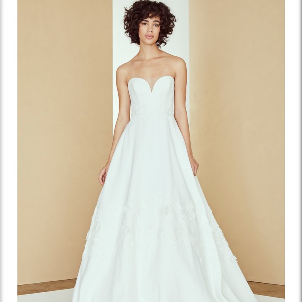 Nouvelle Amsale Mac Gown- SZ 8 WITH TAGS never worn